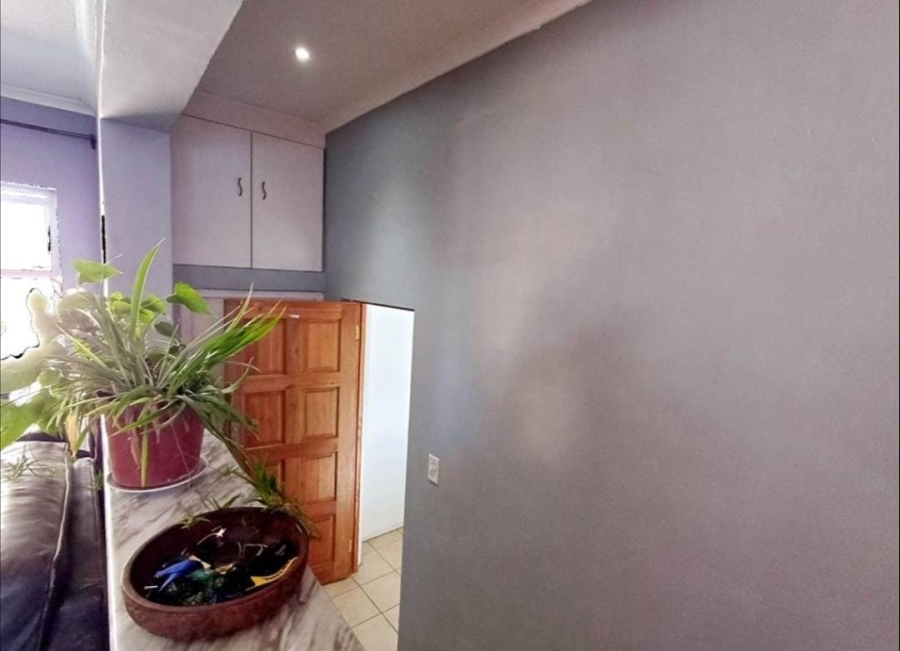 To Let  Bedroom Property for Rent in Surrey Estate Western Cape